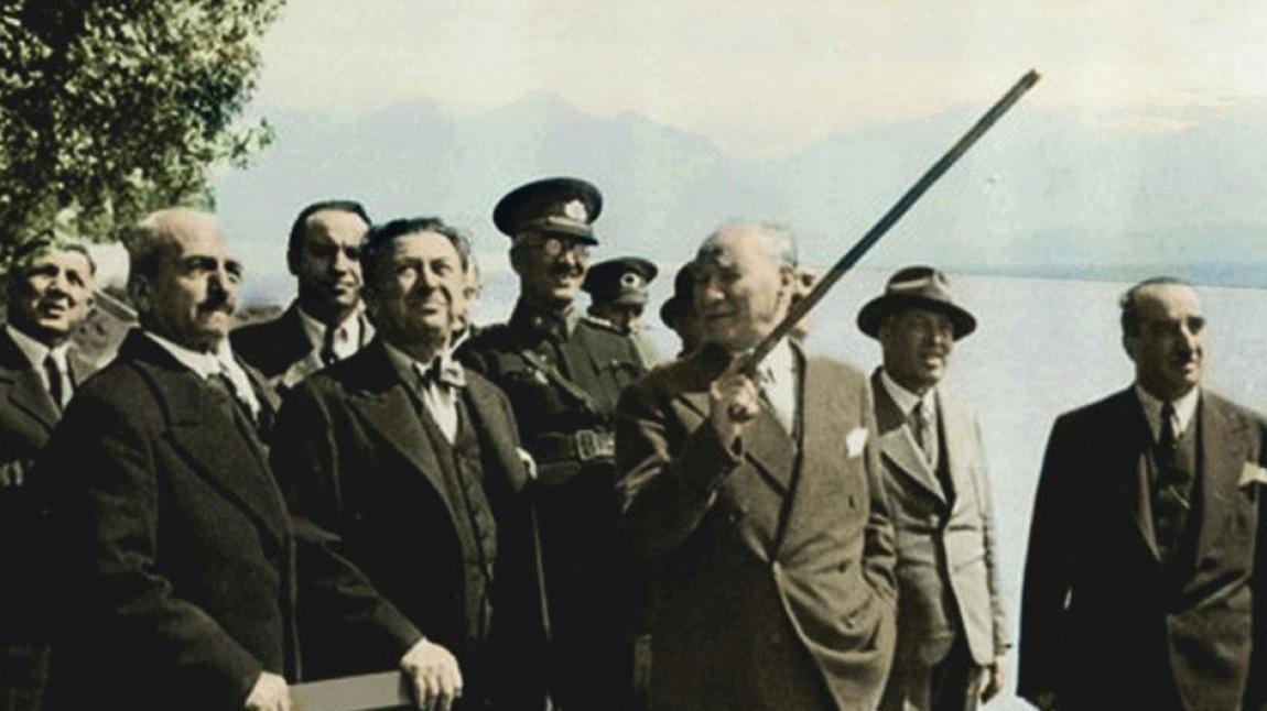 Mustafa Kemal Atatürk'ün Antalya'ya gelişinin 93'üncü yıldönümü